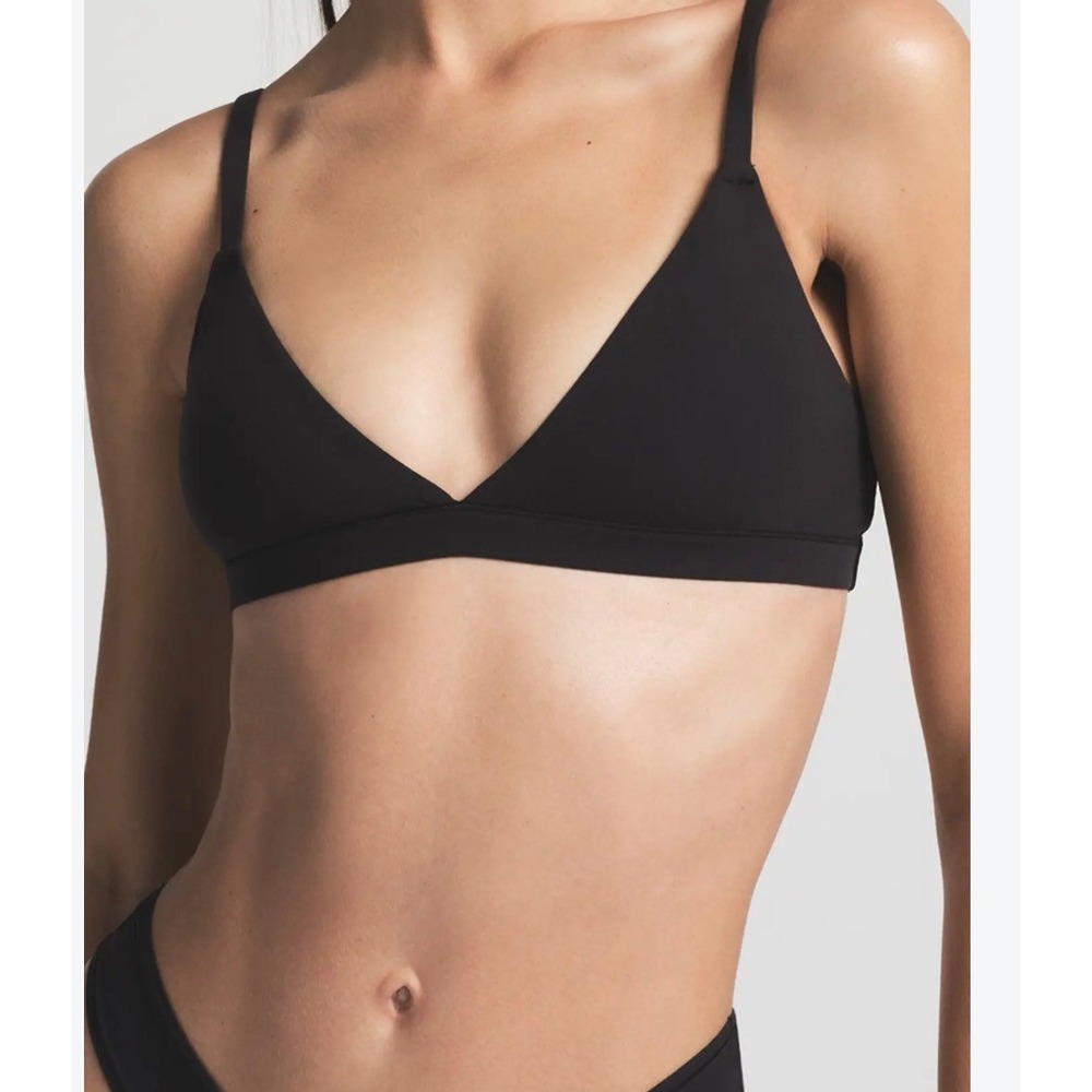 SKIMS Fits Everybody Triangle Bralette Onyx Black Size Medium 333333NB9S